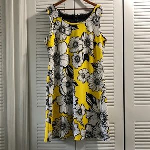 RONNI NICOLE size 1X  sleeveless dress yellow black white flower print NWT